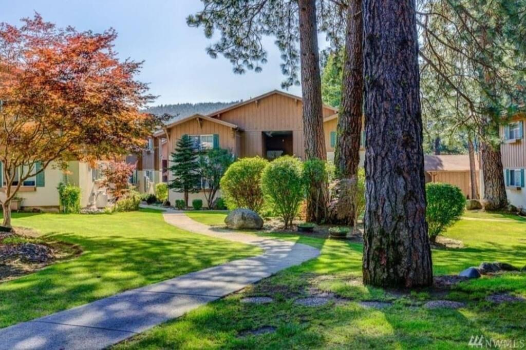 Das Bavarian Condo, 5 Star Ground Floor Unit, Walk To Town, Sleeps 6 Leavenworth Bagian luar foto